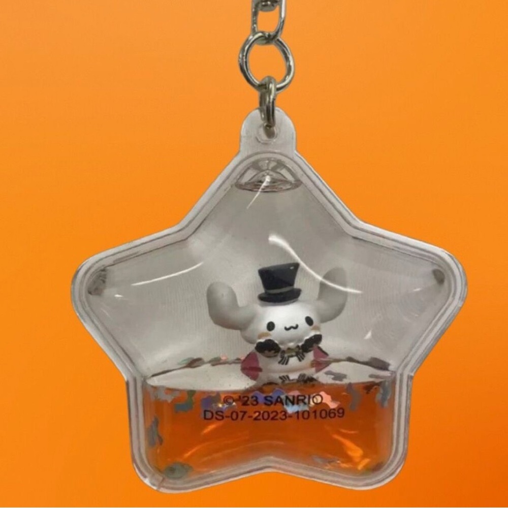 Tsunameez Hello Kitty and Friends Keychain: Halloween- Cinnamoroll